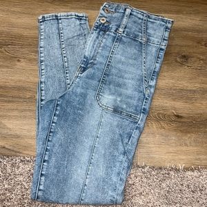 American Eagle Skinny Jeans- Super High Rise
